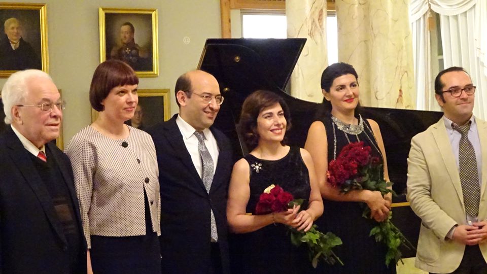 Р.Х. АРМИНЕ И... 2019